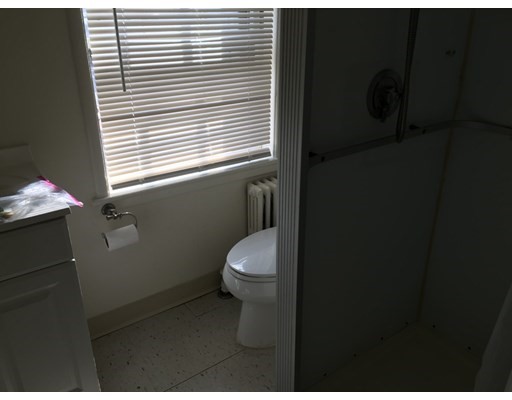 38 Oak St, Chinatown