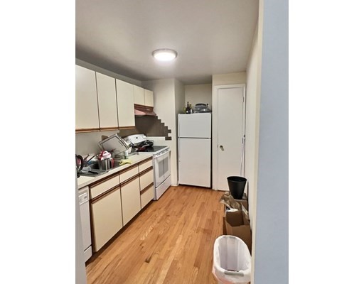 1139 Commonwealth Ave, Allston