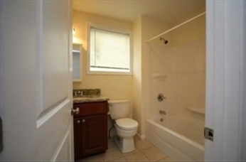 23 Maywood St, Roxbury