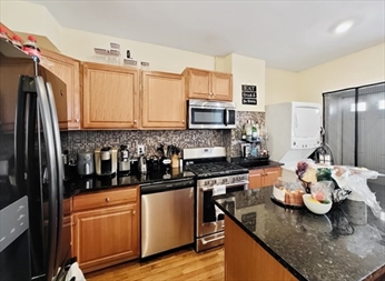 7 Mark St, Jamaica Plain