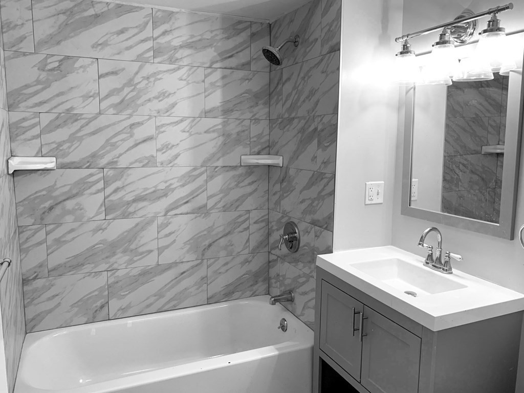 54 Madison Ave, Everett