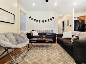 7 Mark St, Jamaica Plain