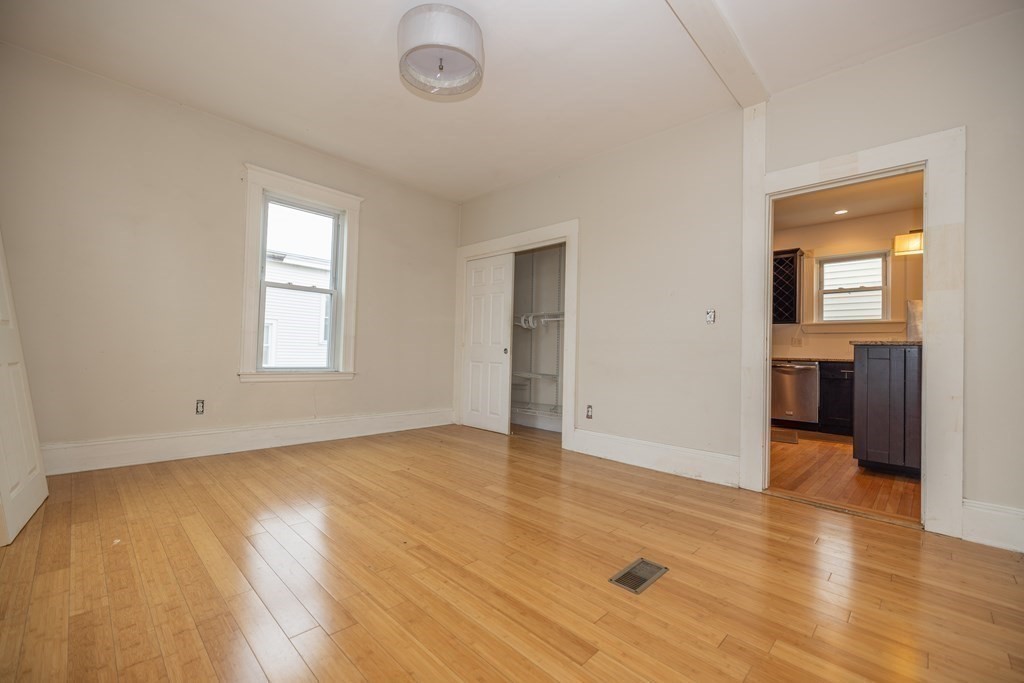 339 Allston St, Cambridgeport