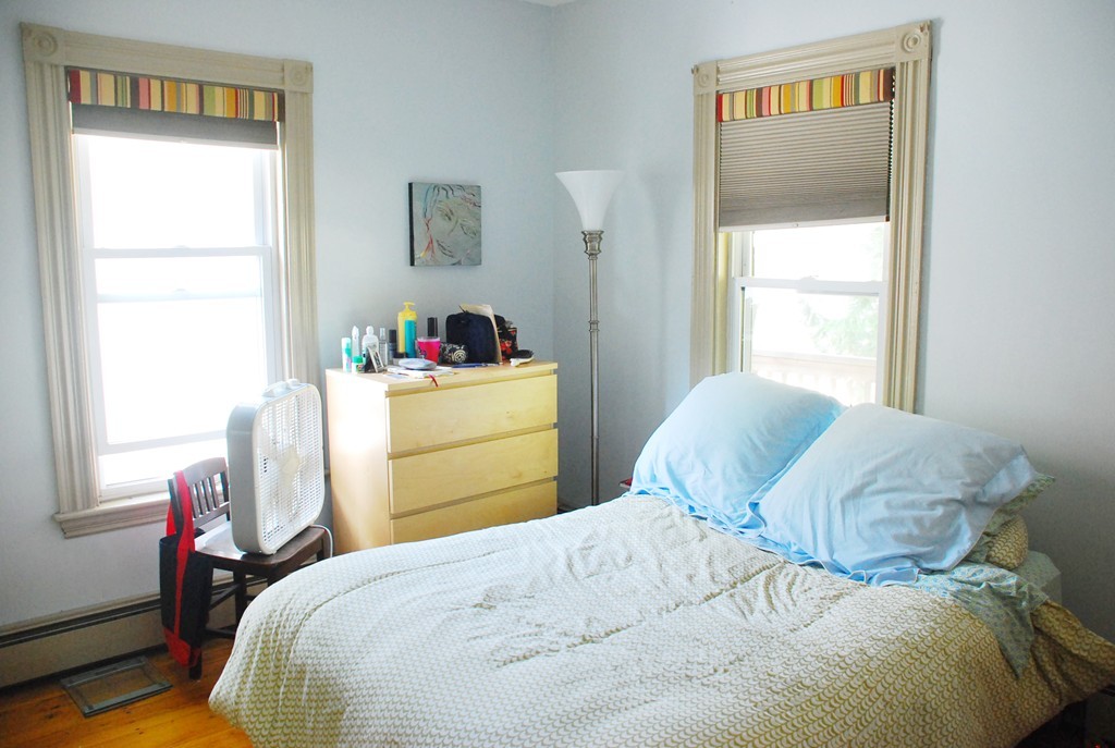 39 Goldsmith St, Jamaica Plain