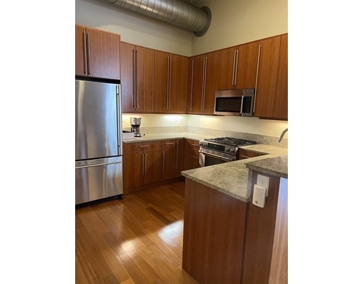 125 B St, South Boston