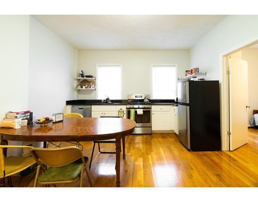 1102 Cambridge St, Inman Square