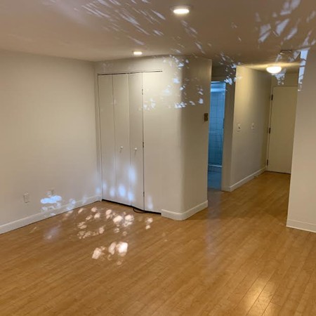 39 Englewood Ave, Brighton