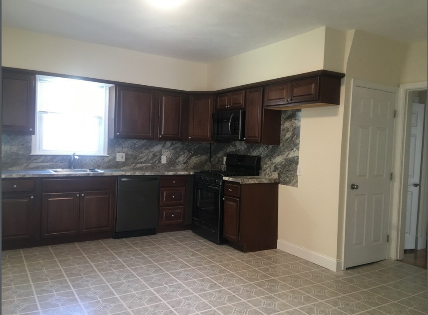 193 Fairmount Ave, Hyde Park