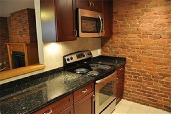 103 Gainsborough St, Fenway