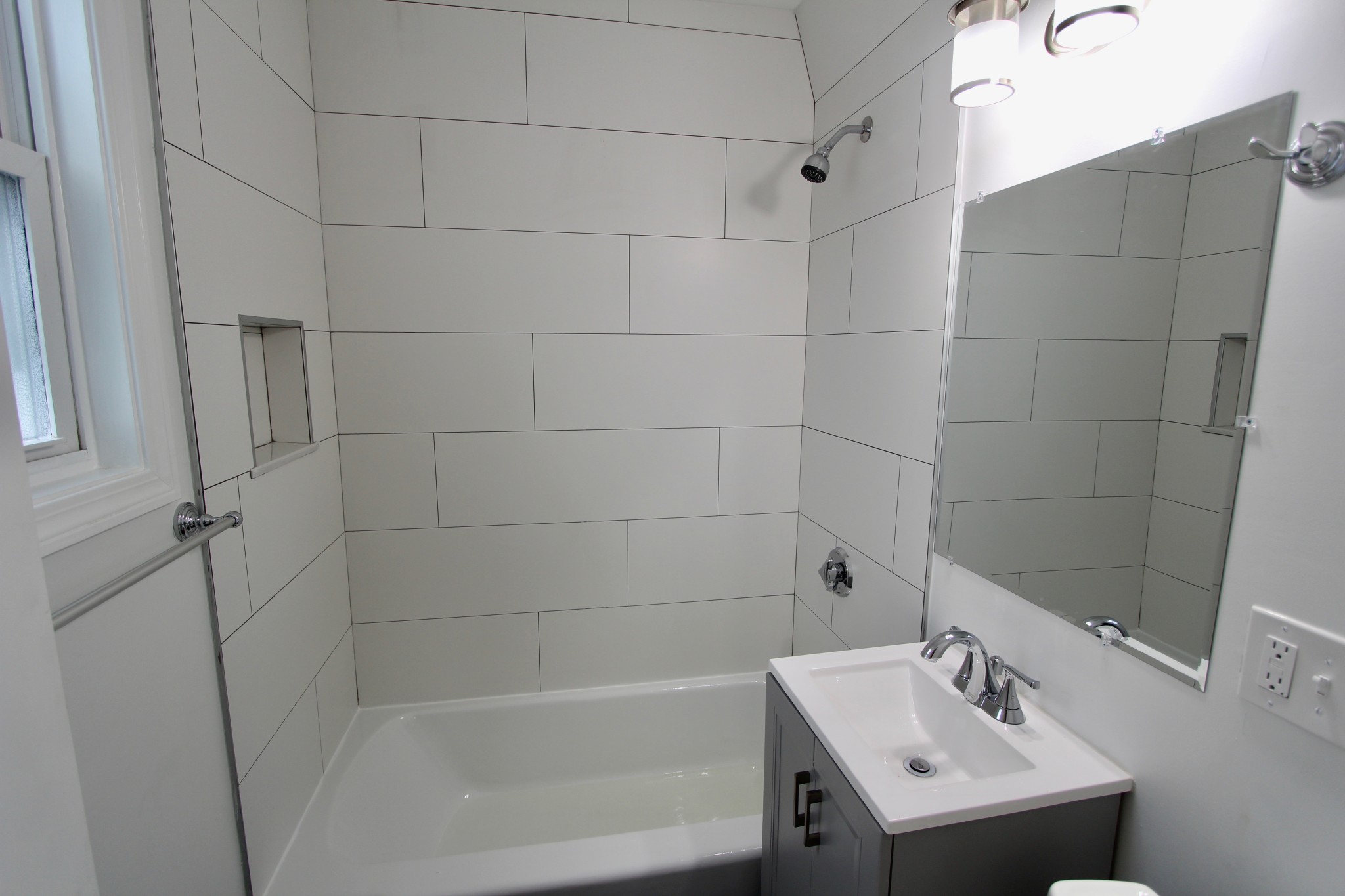 55 Forest Ave, Everett