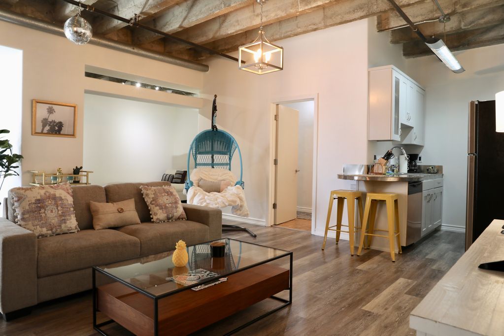200 Cove Way, Seaport District