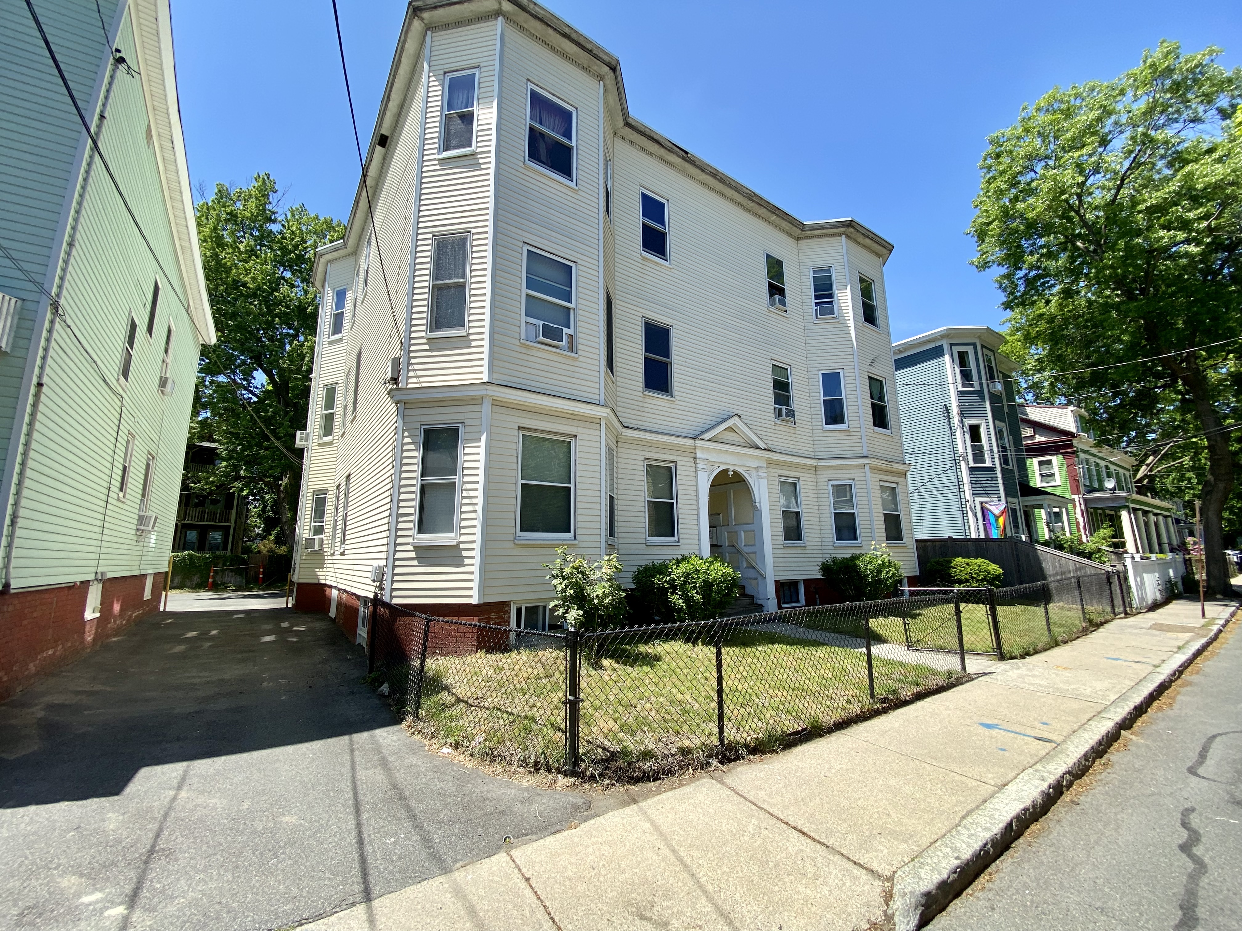 121 Cherry St, Central Square