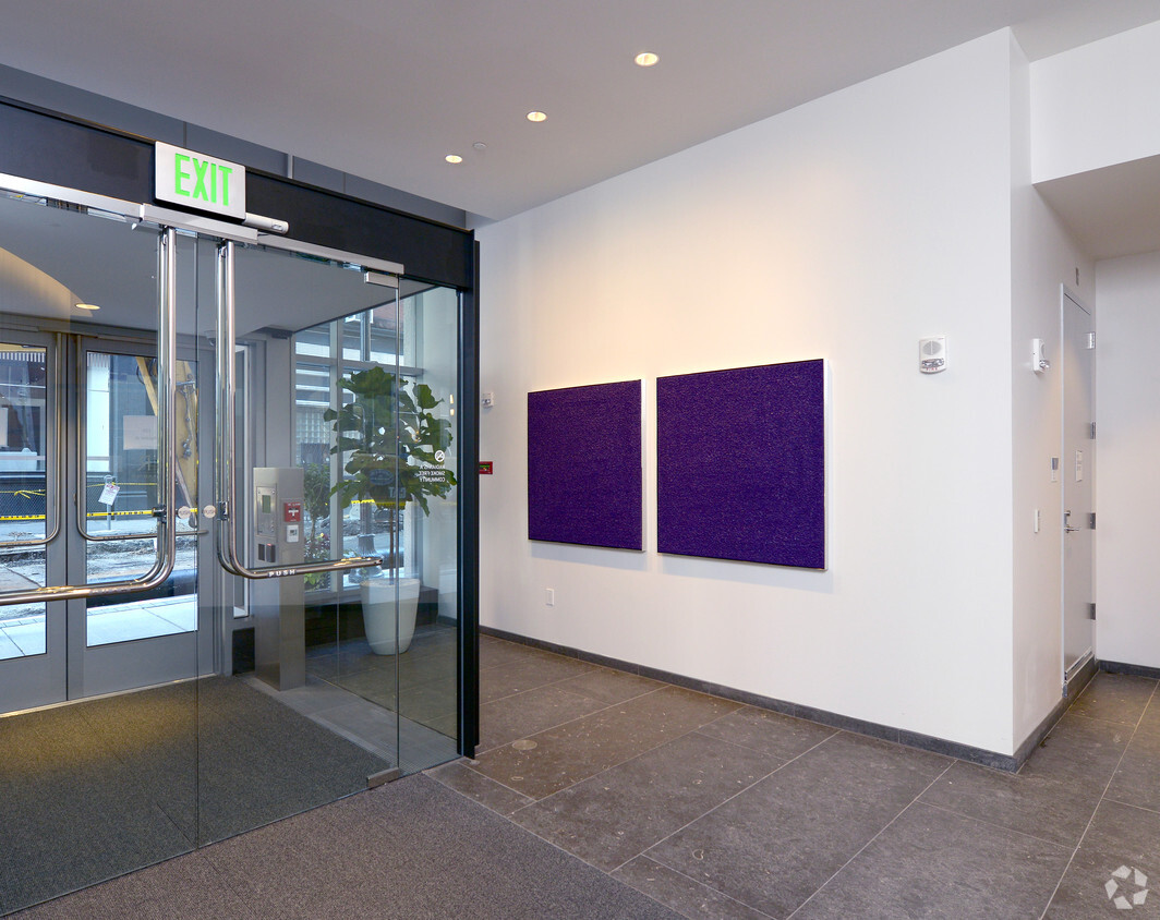 120 Kingston St, Chinatown