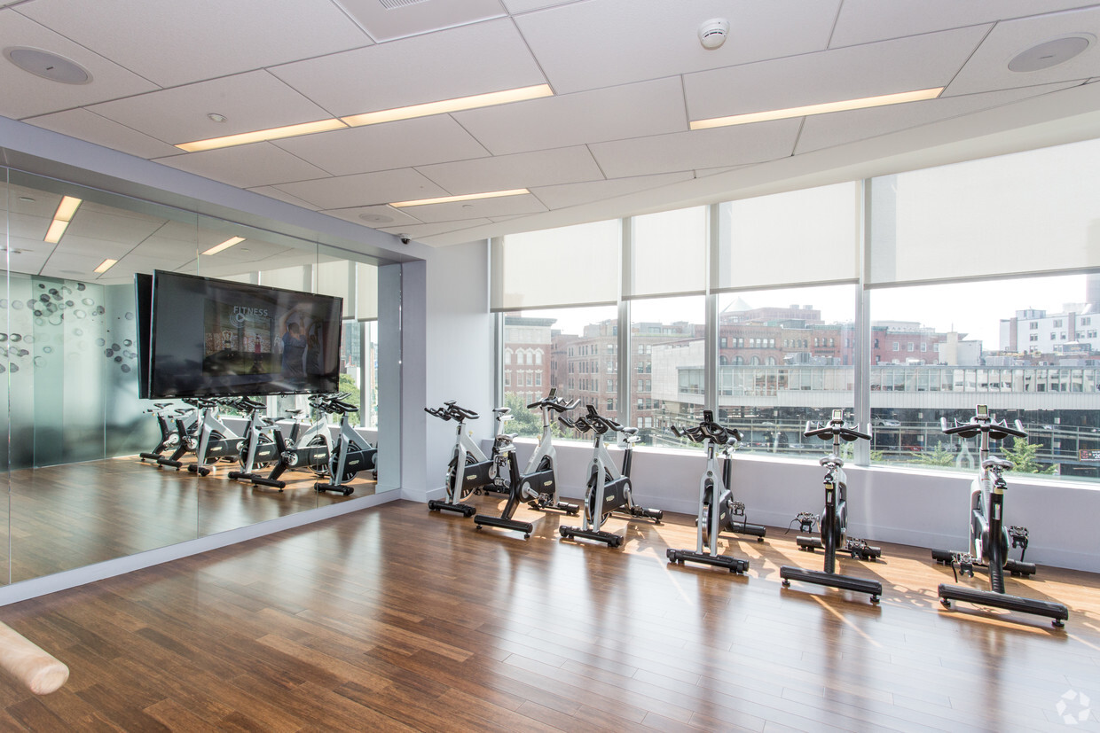 120 Kingston St, Chinatown