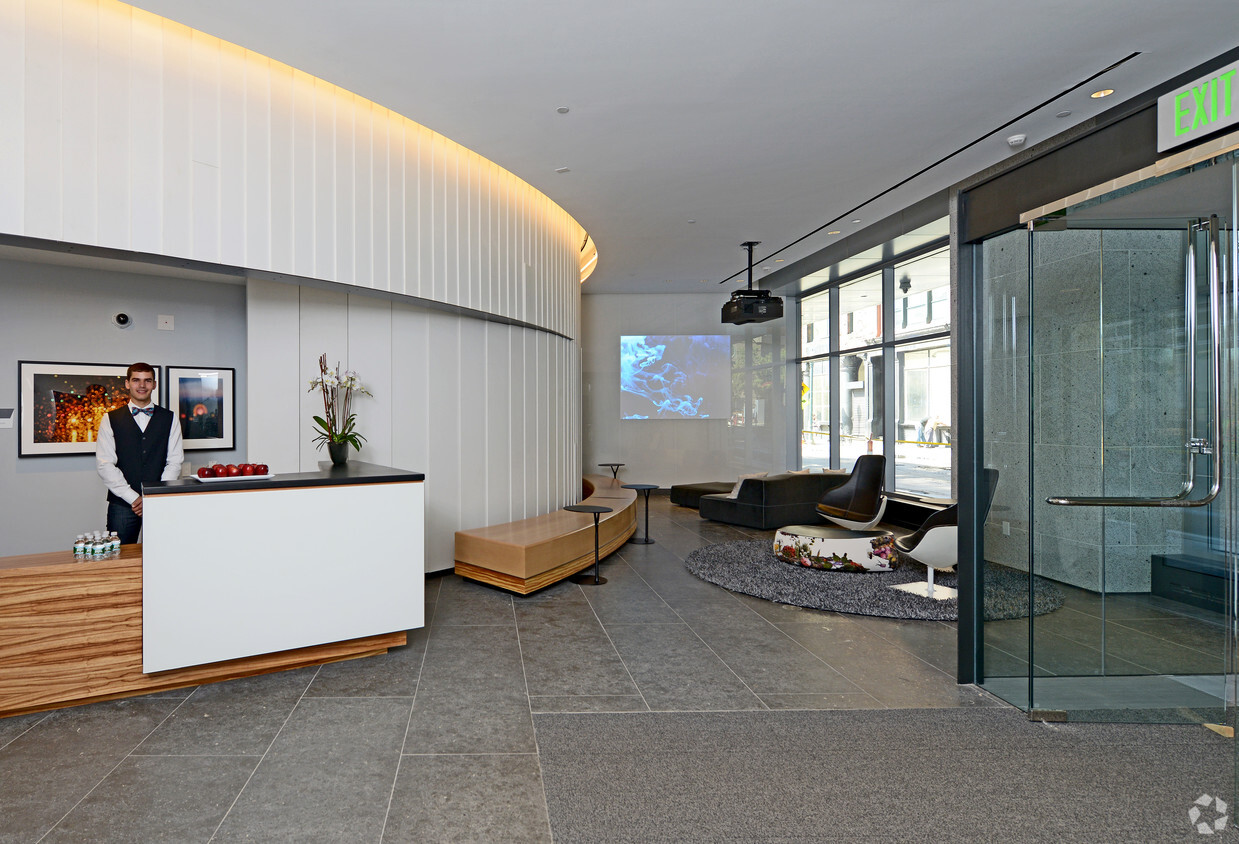 120 Kingston St, Chinatown