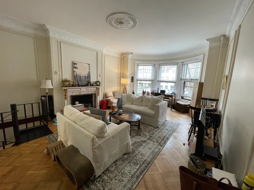 467 Beacon St, Back Bay