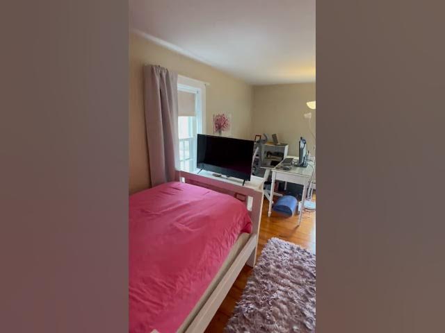 1056 Beacon St, Newton Centre