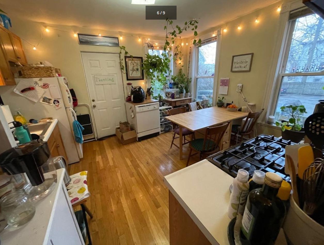 170 Putnam Ave, Riverside