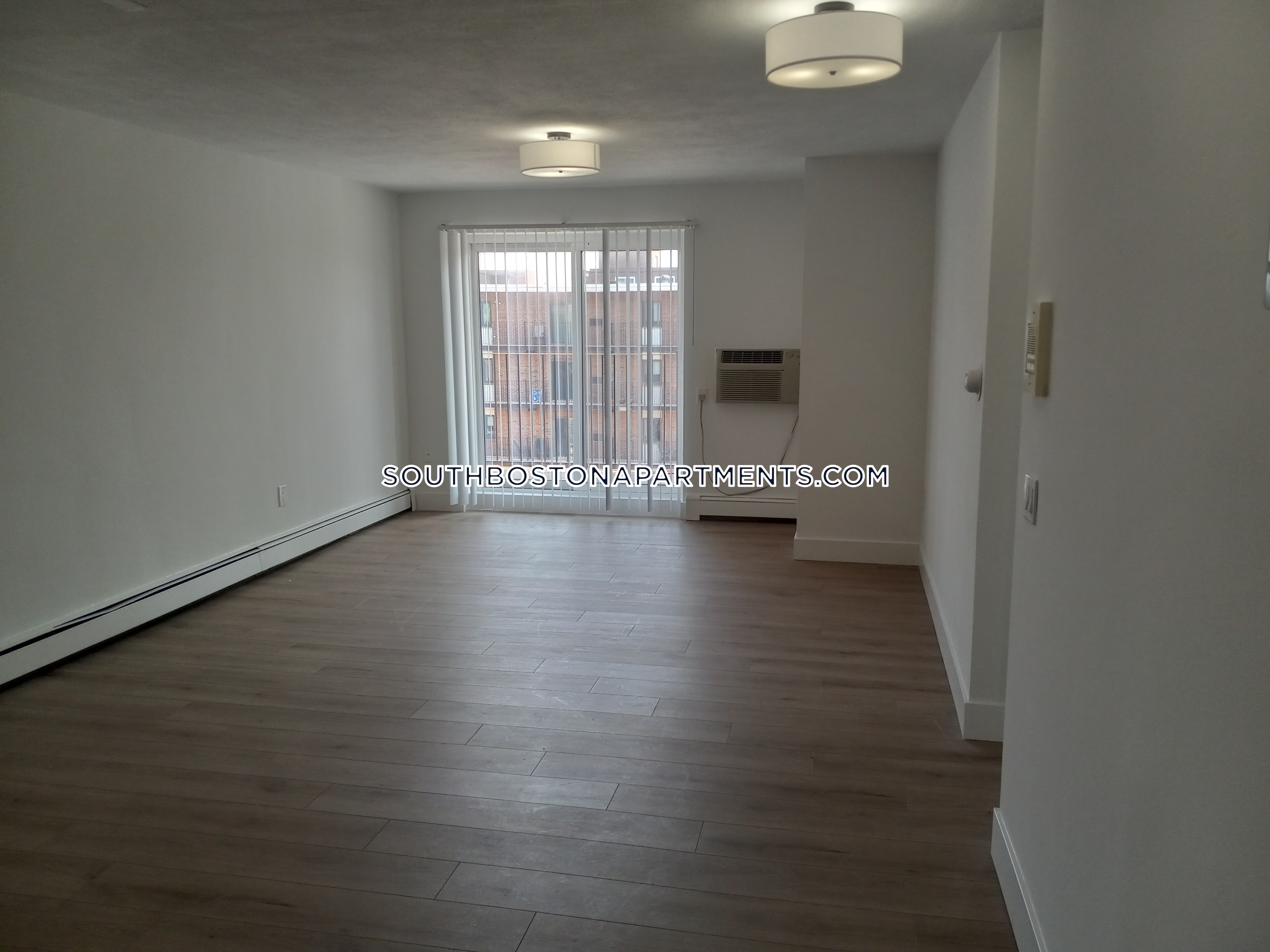 741 6th St, South Boston