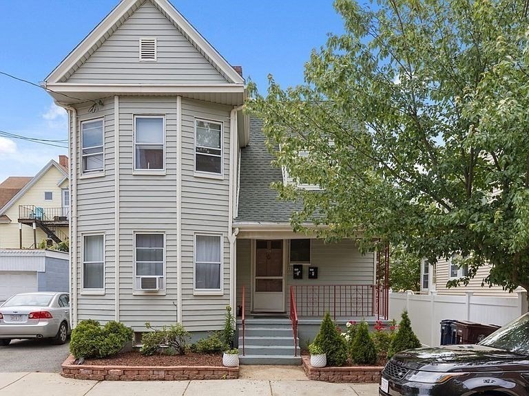 14 Staples Ave, Everett