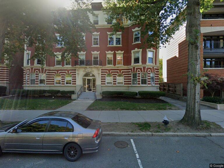 1595.3 Beacon St, Coolidge Corner