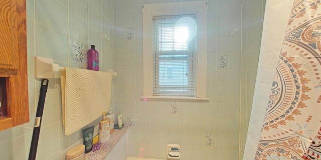 23 Indiana Ter, Newton Upper Falls