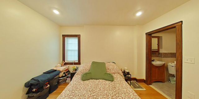 23 Indiana Ter, Newton Upper Falls