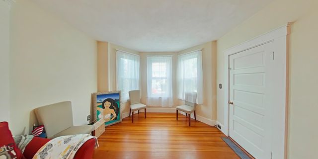 23 Indiana Ter, Newton Upper Falls