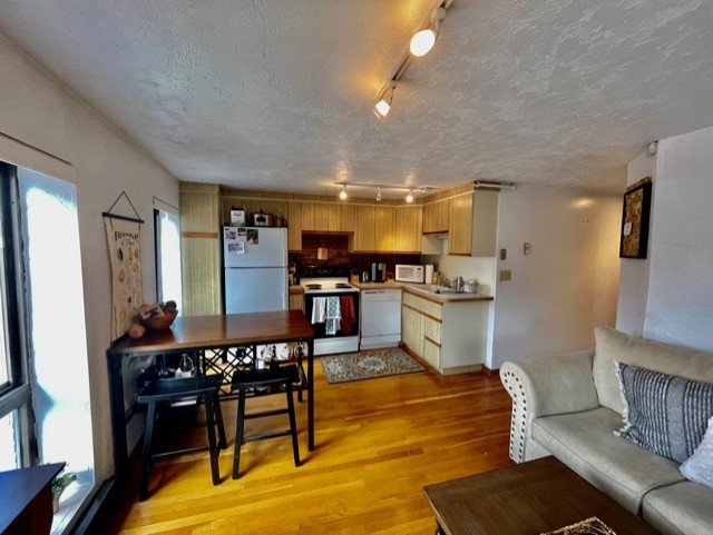 8 Harris St, North End