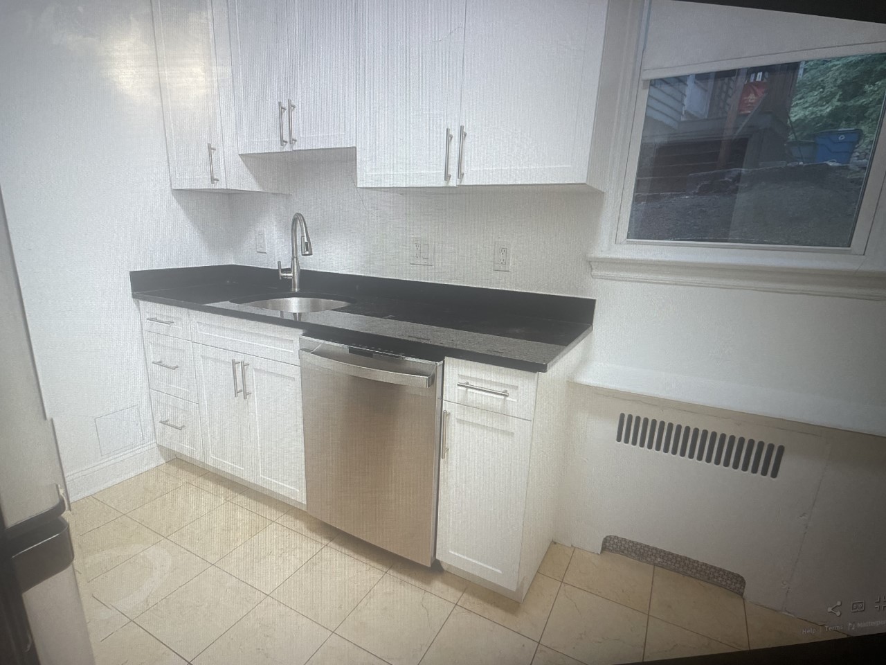 100 Kilsyth Rd, Brighton