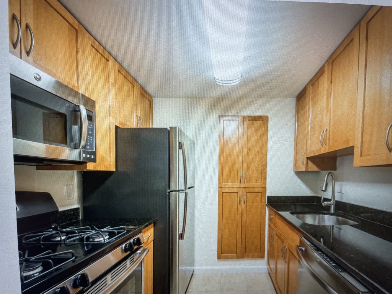 1 Hancock Village Dr, Chestnut Hill