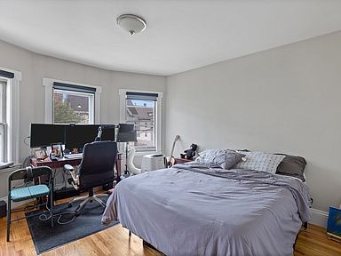 14 Staples Ave, Everett