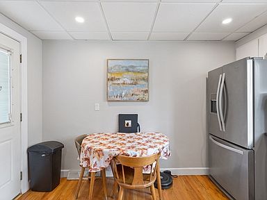 14 Staples Ave, Everett