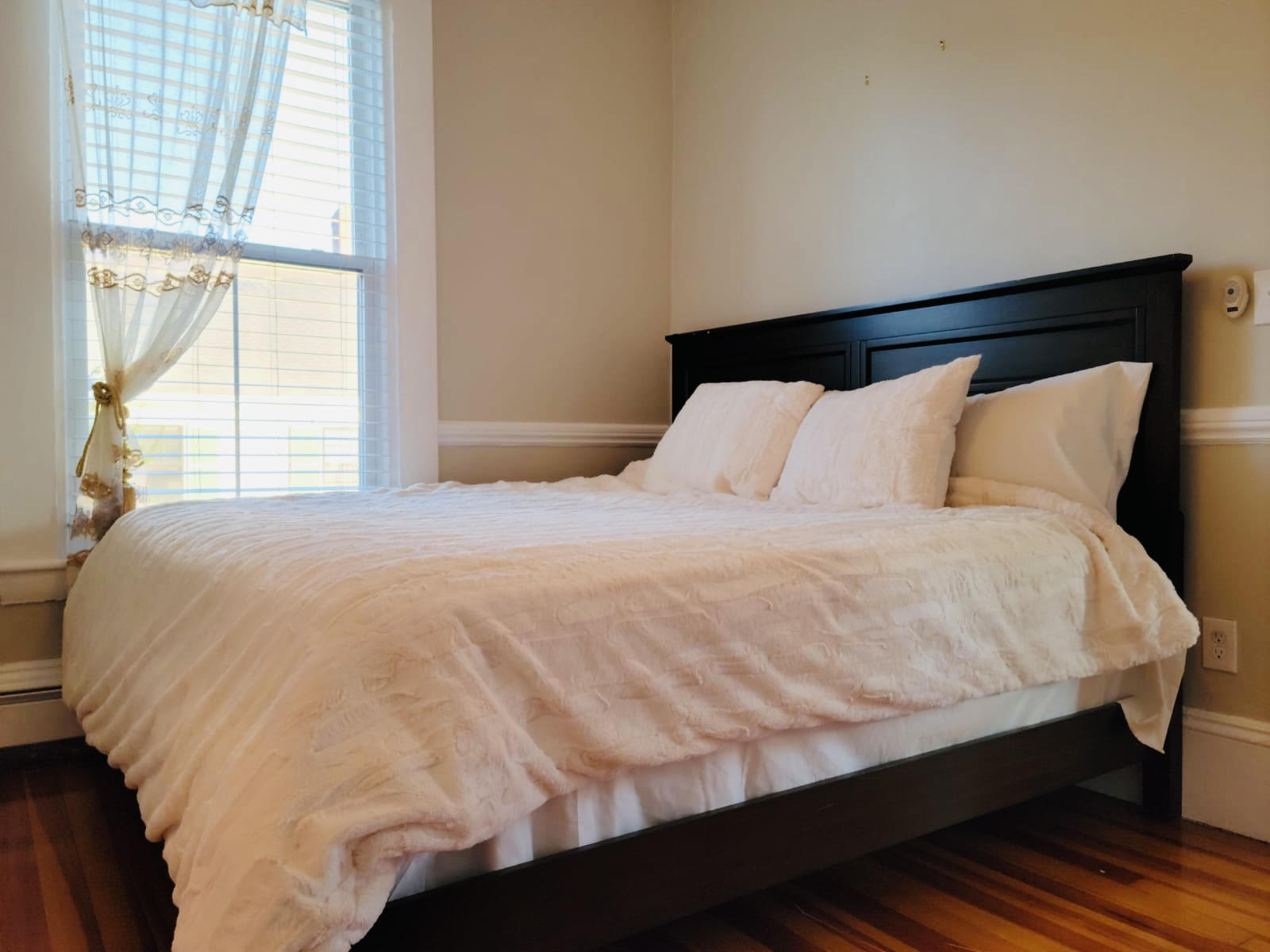 73 Main St, Charlestown