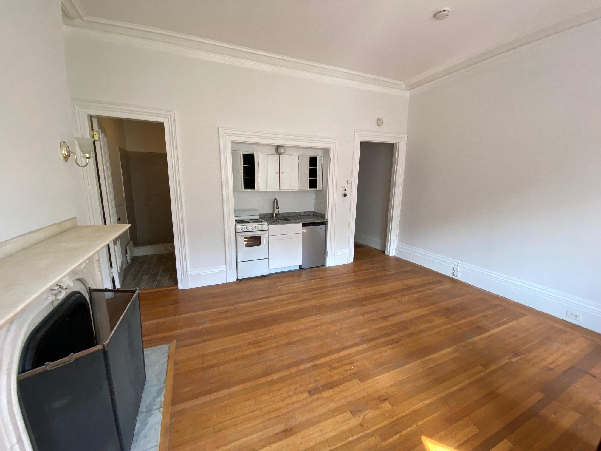 98 Charles St, Beacon Hill