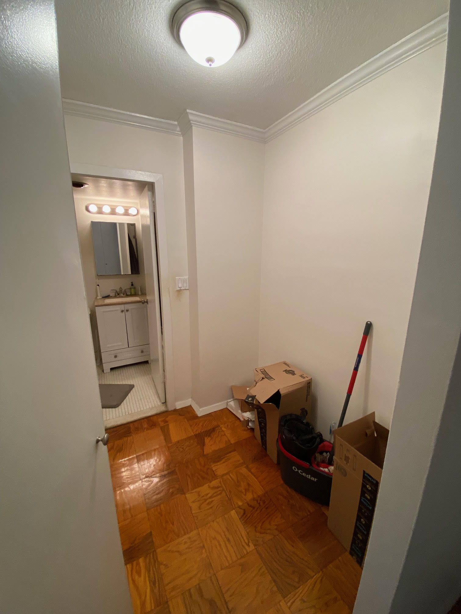 2 Hawthorne Pl, West End