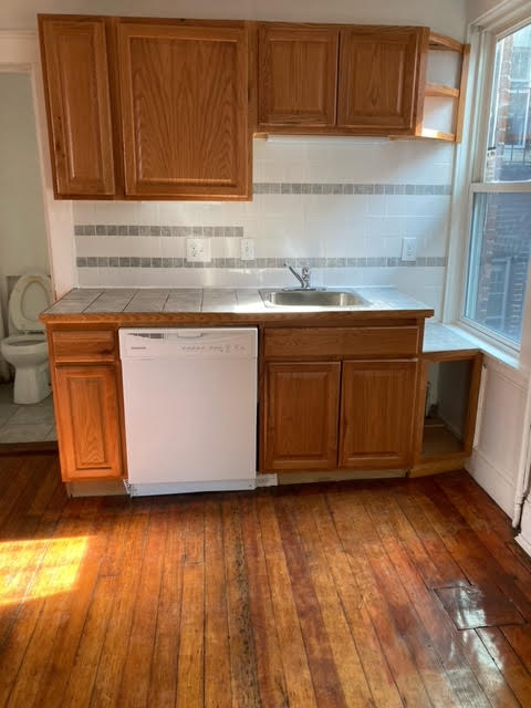 23 Irving St, Beacon Hill