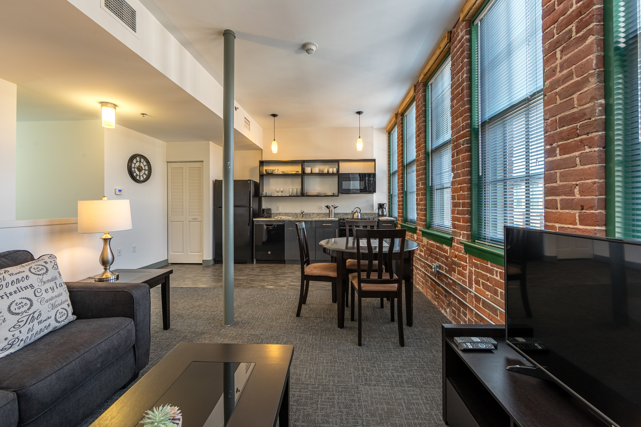 185 Crescent St, Waltham