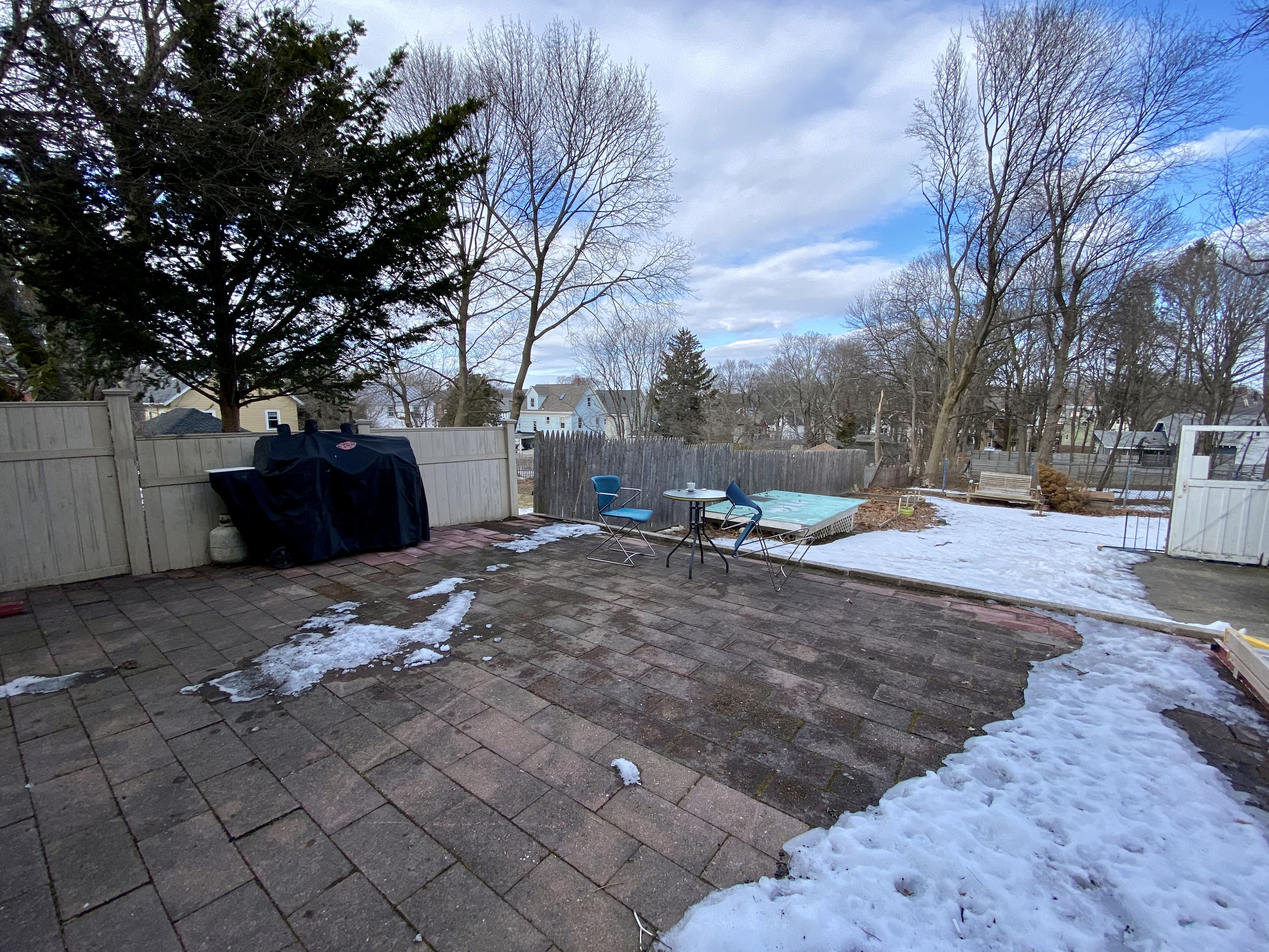 98 Whitford St, Roslindale